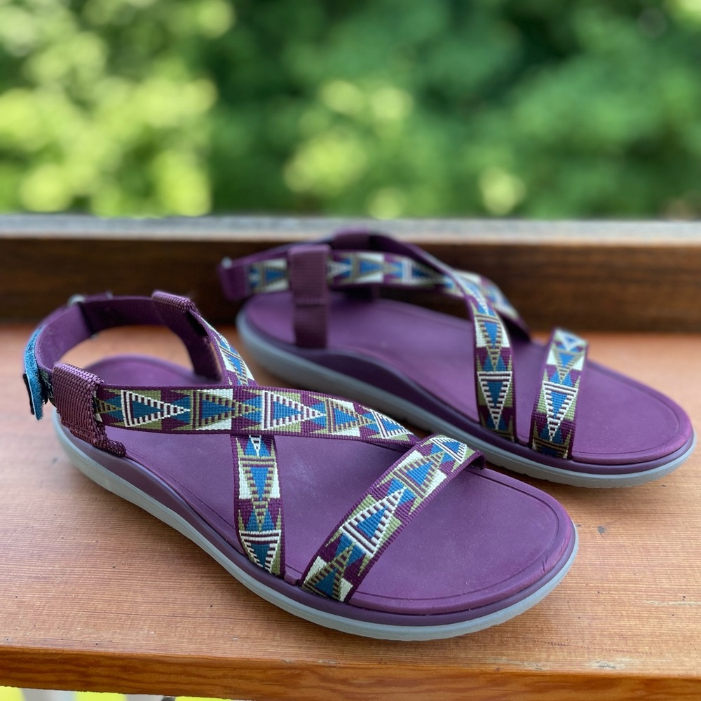 Teva Cross Strap Sandals (never worn)